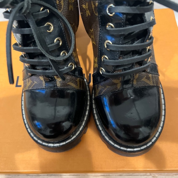Louis Vuitton star trail boots 8.5 - Picture 8 of 9